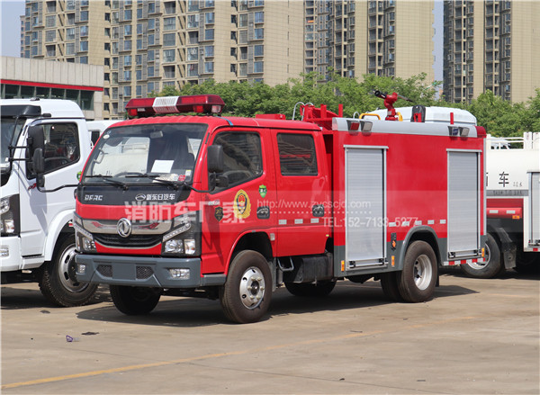 国六东风3吨水罐消防车和五十铃器材消防车两款消防车公告已经公示(新车上市)